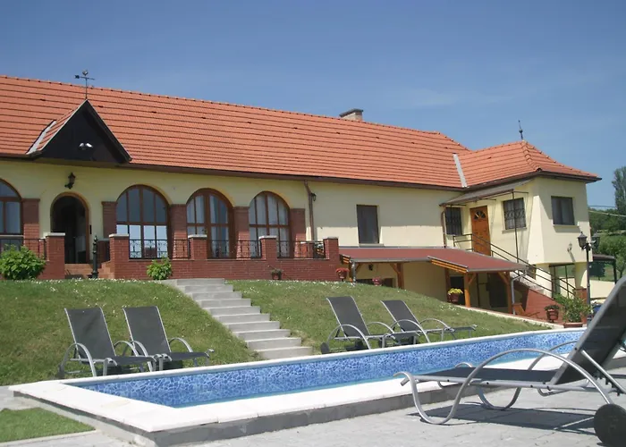 בית הארחה Villa Teleki