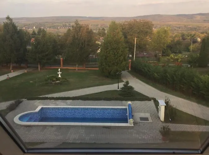 Villa Teleki בית הארחה Teleki